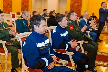 Оренбуржцы получили государственные награды